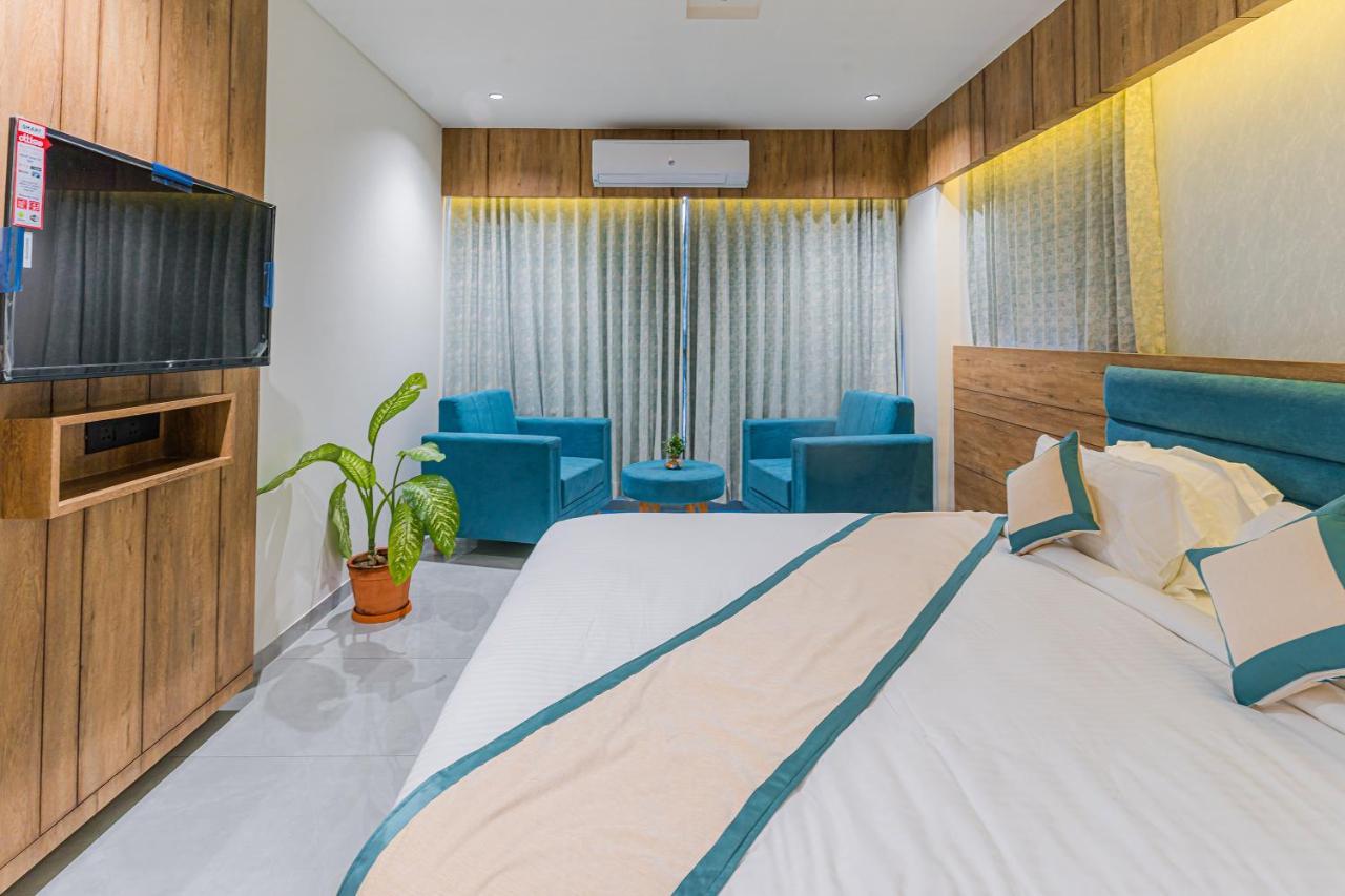 Hotel The Grand Heaven 간디나가르 외부 사진